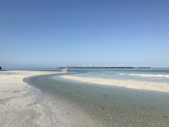 Amazing sandbar at the Contents - accessible by boat