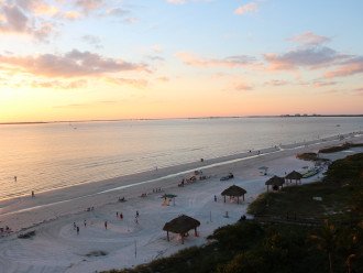 North Ft. Myers Beach Villas- Penthouse - ON BEACH- NEW RENOVATION! #1