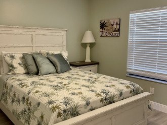 Queen bedroom suite