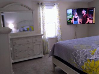 Master Bedroom with 55' TV