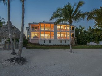 Maison 101 - Beachfront #1
