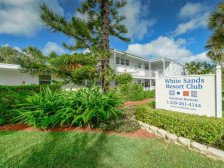 WHITE SANDS RESORT-Quaint old Florida style Resort