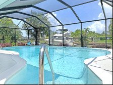 CapeCoralSusan - Villa White Heron - Huge Pool - Yacht Club