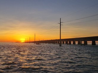 enjoy a sunset from the 7 mile bridge (this picture is from the Sun Set Grill)