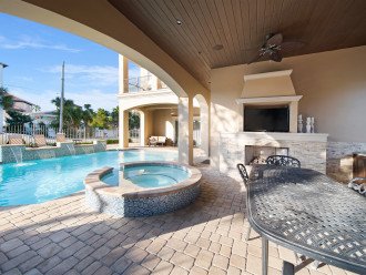 This Large Pool Is Perfect for Family, Friends and More!