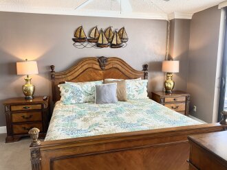 SANDY FEET RETREAT - Direct Oceanfront Condo, Heated Pool, Hot Tub #1