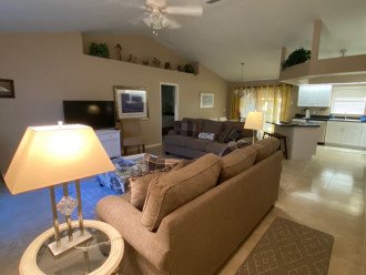 Jay's Getaway Villa Sunset Pet Friendly, Minutes from Cape Coral Beach! #20