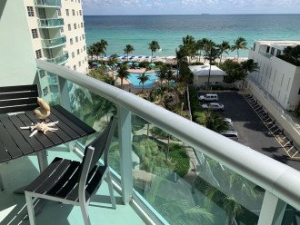 DIRECT Ocean View & Pool View FULLY Remodeled Condo #27
