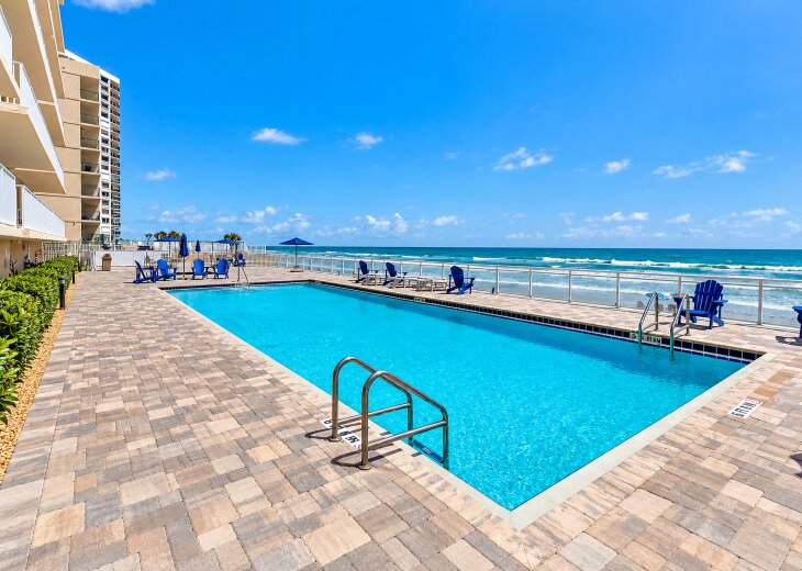 Heated Pool and Hot Tub - Oceanfront