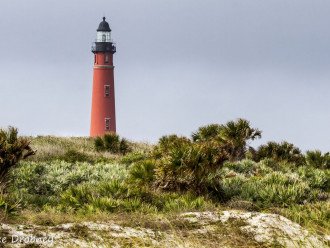 Ponce Inlet Lighthouse and Marine Science Center are 3.5 miles south.