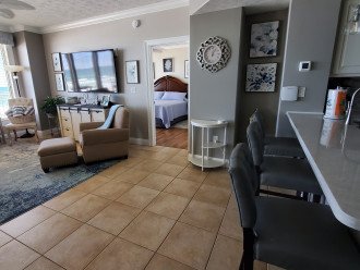Condo Bella at PCB, Gulf Crest #404 , immaculate, spacious, free beach lounges #1