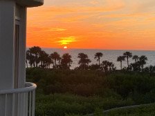 Rare Weekly Rental Naples Beachfront Condo-newly remodeled