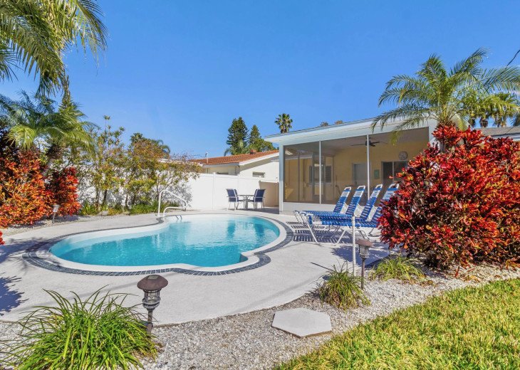 Gorgeous MARGARITAVILLE POOL HOME-Clearwater Beach-Heated Pool for the cool days #1