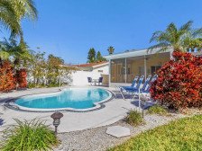 Gorgeous MARGARITAVILLE POOL HOME-Clearwater Beach-Heated Pool for the cool days
