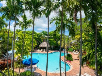 Coral Hammock Poolside Home 3 bdrm 3 bath10 minute drive to Old Town Key West #1