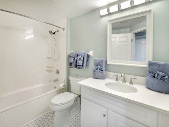 2nd bathroom has tub/shower