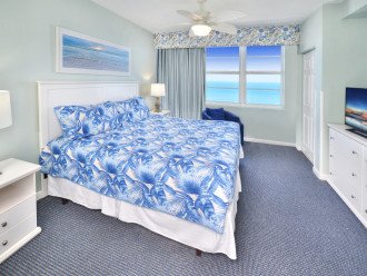 Master bedroom - king bed and picture perfect oceanview