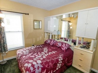 Queen size bed in second bedroom