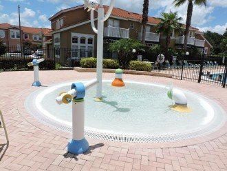 Resort kiddies splash pool