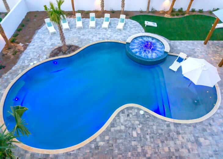 Gray Whale Features a Stunning Private Pool and Putting Green