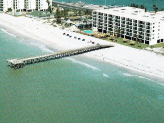 Best Gulf Beachfront w/Private Pier, Sand Dollar 512, 3/2, Sleeps 8, Top Floor #1