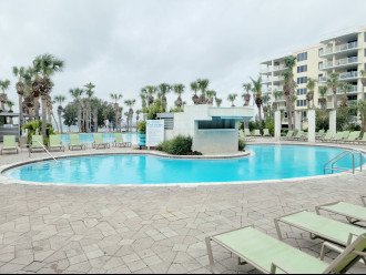 Stunning Spacious Bayfront End Unit **New for 2021** Lazy River, Beach Walkover #1