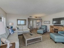 206 Gulf Front Apartment