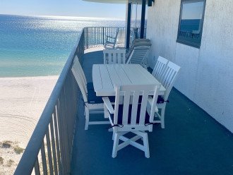 Beautiful Beachfront Condo! Beach Service! Pool, 750sf Wrap-A-Round Balcony #13