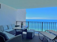 ‘BEACH HAPPY’ Condo! Spectacular Balcony, Pool, Beach Service…BE OUR GUEST
