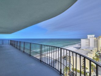 Paradise Found! Beachfront, Modern Luxury W/ Biggest Balcony on the Beach, Pool #1