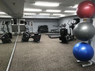 Workout room with bath