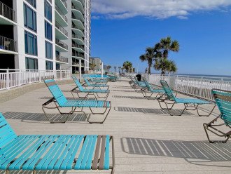 Slice of Salt Life! Beachfront Condo, Spectacular Balcony, Beach Service, Pool #1