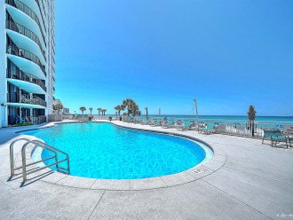Stunning Beach Retreat! Beachfront Condo/Spectacular Balcony-Beach Service! Pool #1