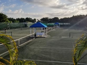 Har-Tru Tennis courts