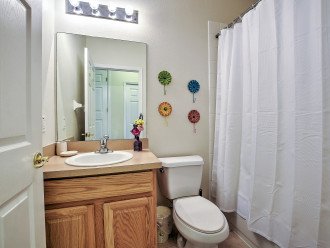 Shared 3rd bathroom for the twin bedrooms
