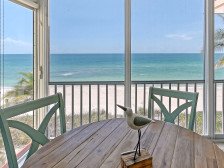 Spectacular Gulf, Beach and Sunset Views-Located Directly on The Beach