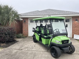 Golf cart included, 6 seater!