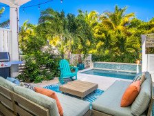 Bayside Paradise in the Heart of Islamorada *Private Boat Dockage Upon Request*