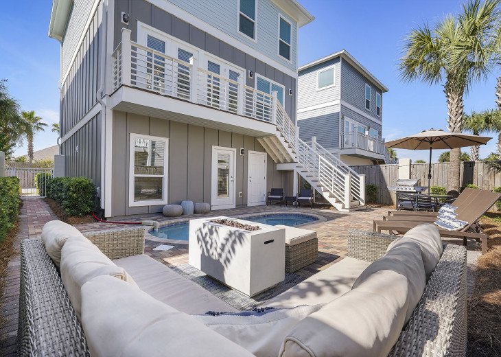 BE OUR GUEST: Beautiful Beach House with Backyard Oasis! Pool, Fire pit #1