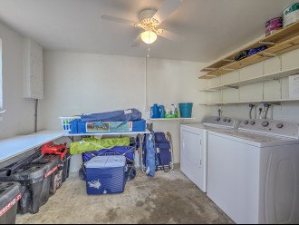 Vacation Homes in Fort Myers with Large laundry room