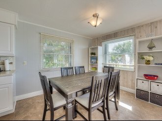 Dining Area at Fort Myers Beach Rentals Gulf Front