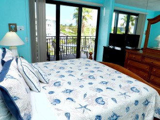 Tastefully renovated Key West Oasis views of the Sunrise and Smathers Beach #1