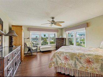 Best of Both Worlds Bay View and 1 Minute Beach Walk with Private Beach #17