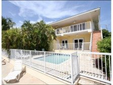 Waterfront Pet-Friendly, Boatslip and Private Pool-Sleeps 10