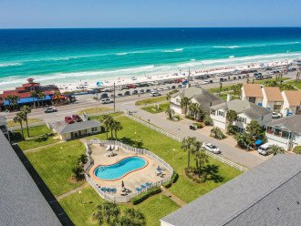 Birds eye view... Look how close you are to the pool and beach! You can also see Pompano Joes you can stop and grab a drink and a snack before or after the beach.
