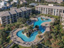 Beautiful-Ground Floor Unit- Community Pool -Complimentary Beach Chairs- The Cor