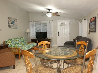 SEA TURTLE #B Vacation Home. 3 blocks from St Augustine Beach! #29