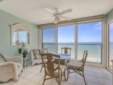 Gulf Front with beautiful views and boat docks - Sleeps 6 A302