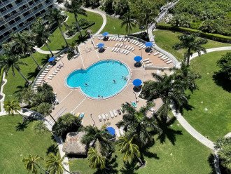 Sweeping Northwest Gulf views from this comfortable Beachfront Condo #4