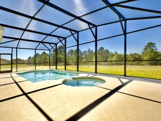 5 Bedroom 3 bathroom villa own pool and spa. Near Disney. (Ref 514)